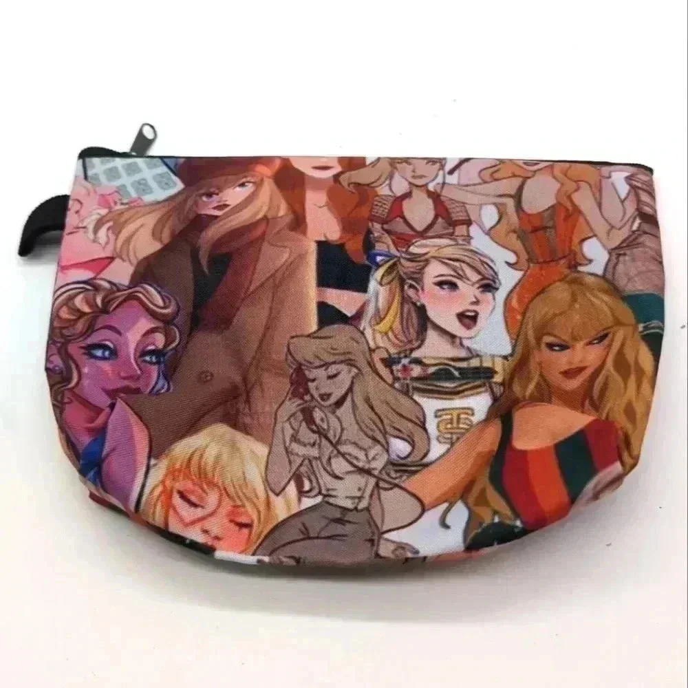 Ladies Taylor Swift makeup Travel/ toothbrush Bag NWOT
